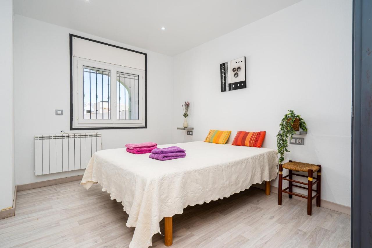 Welcs Apartamento 012 Emp En El Centro De Empuriabrava Bagian luar foto